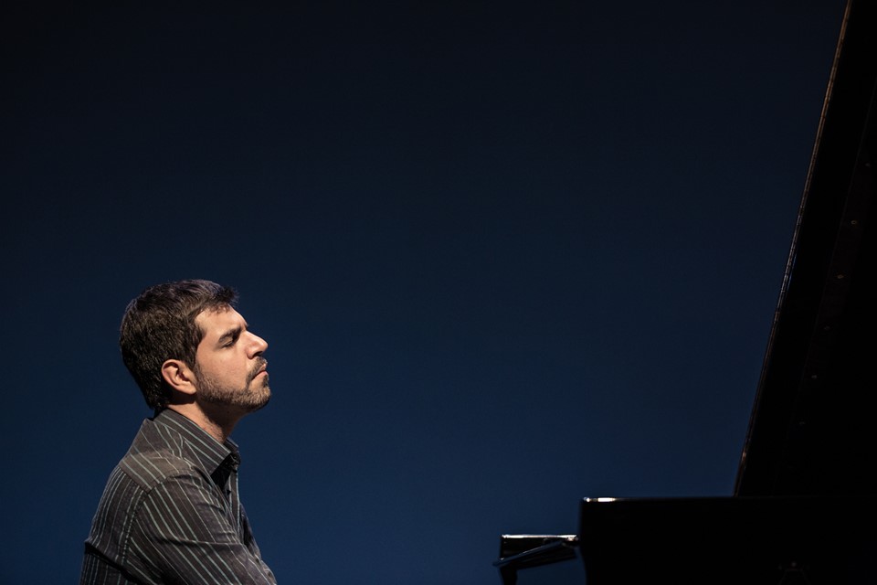 foto 3 Andre Mehmari ©Ryo Mitamura (2) (1)